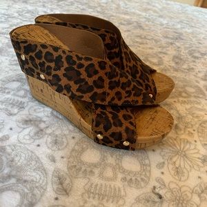 ✨Women’s animal print sandals